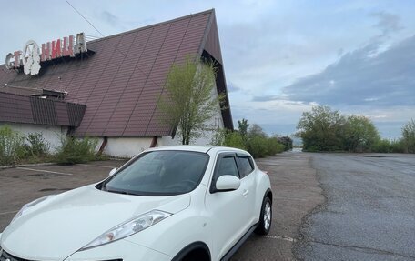 Nissan Juke II, 2011 год, 950 000 рублей, 2 фотография