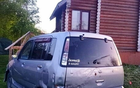 Nissan Cube II, 2001 год, 250 000 рублей, 4 фотография