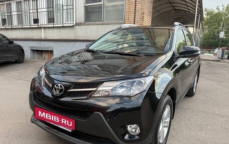Toyota RAV4, 2014 год, 2 650 000 рублей, 2 фотография