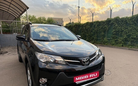 Toyota RAV4, 2014 год, 2 650 000 рублей, 4 фотография