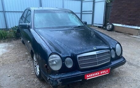 Mercedes-Benz E-Класс, 1999 год, 170 000 рублей, 2 фотография