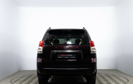 Toyota Land Cruiser Prado 150 рестайлинг 2, 2010 год, 2 240 000 рублей, 6 фотография