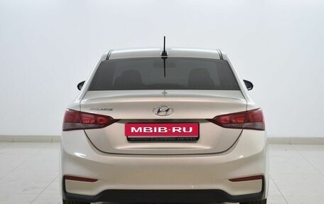 Hyundai Solaris II рестайлинг, 2018 год, 990 000 рублей, 3 фотография