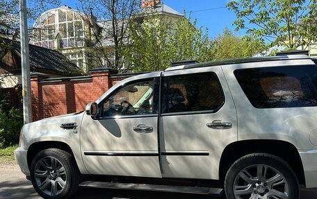 Cadillac Escalade III, 2011 год, 2 500 000 рублей, 5 фотография