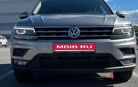 Volkswagen Tiguan II, 2018 год, 2 890 000 рублей, 4 фотография