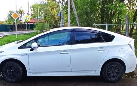 Toyota Prius, 2012 год, 860 000 рублей, 4 фотография