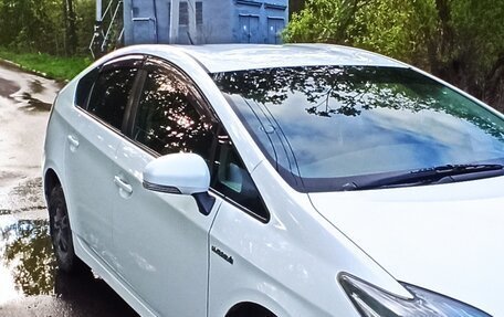 Toyota Prius, 2012 год, 860 000 рублей, 2 фотография
