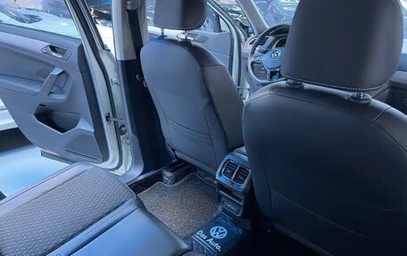 Volkswagen Tiguan II, 2021 год, 1 800 000 рублей, 4 фотография