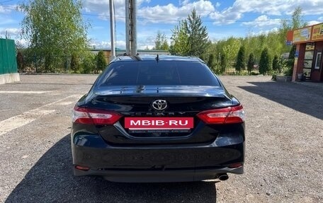 Toyota Camry, 2021 год, 3 300 000 рублей, 5 фотография