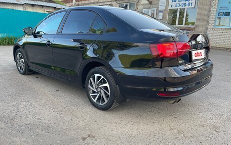 Volkswagen Jetta VI, 2017 год, 1 535 000 рублей, 4 фотография