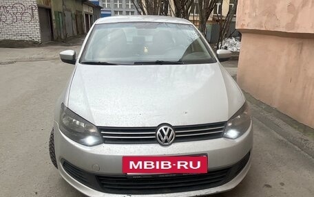 Volkswagen Polo VI (EU Market), 2012 год, 485 000 рублей, 2 фотография