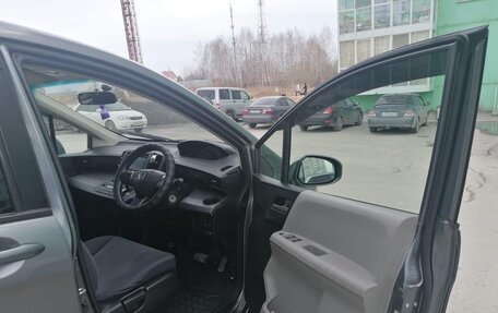 Honda Freed I, 2010 год, 930 000 рублей, 6 фотография