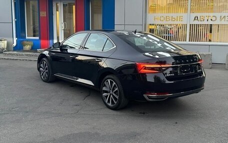 Skoda Superb III рестайлинг, 2024 год, 3 250 000 рублей, 5 фотография