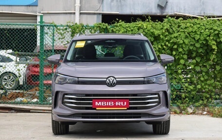 Volkswagen Tiguan, 2025 год, 3 543 902 рублей, 2 фотография