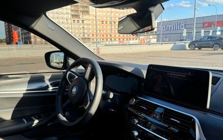 BMW 5 серия, 2020 год, 6 180 000 рублей, 12 фотография