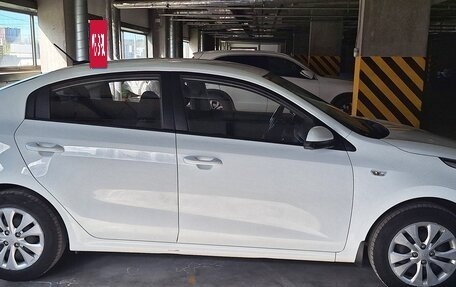 KIA Rio IV, 2018 год, 1 290 000 рублей, 5 фотография