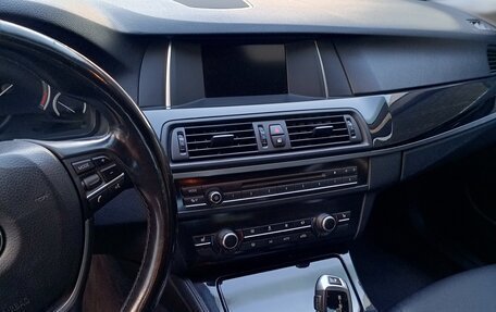 BMW 5 серия, 2016 год, 1 800 000 рублей, 7 фотография