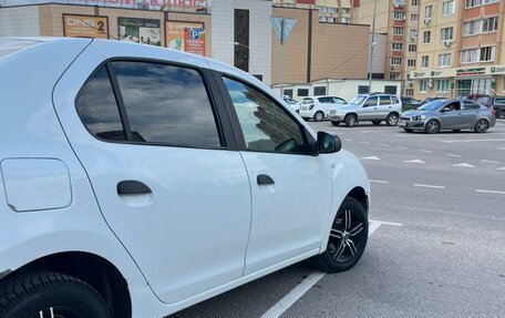 Renault Logan II, 2016 год, 560 000 рублей, 4 фотография