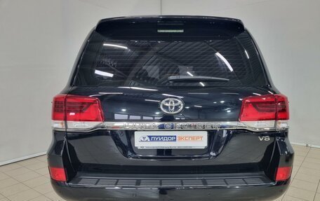 Toyota Land Cruiser 200, 2018 год, 7 000 000 рублей, 5 фотография