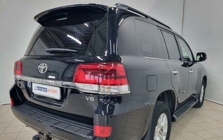 Toyota Land Cruiser 200, 2018 год, 7 000 000 рублей, 6 фотография