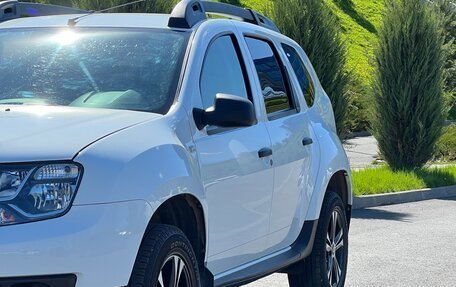 Renault Duster I рестайлинг, 2017 год, 910 000 рублей, 2 фотография