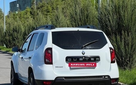 Renault Duster I рестайлинг, 2017 год, 910 000 рублей, 3 фотография