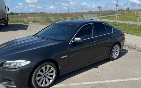BMW 5 серия, 2011 год, 1 300 000 рублей, 2 фотография