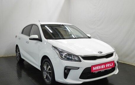 KIA Rio IV, 2018 год, 1 350 000 рублей, 3 фотография