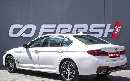 BMW 5 серия, 2023 год, 5 400 000 рублей, 2 фотография