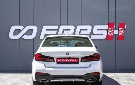 BMW 5 серия, 2023 год, 5 400 000 рублей, 4 фотография