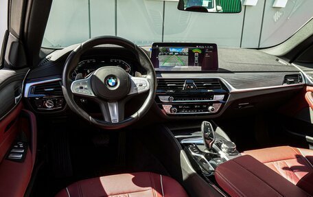 BMW 5 серия, 2023 год, 5 400 000 рублей, 6 фотография