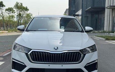 Skoda Octavia IV, 2022 год, 1 660 000 рублей, 2 фотография