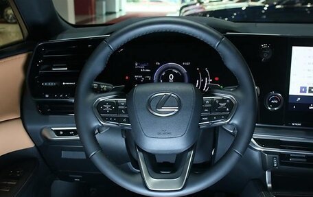 Lexus RX IV рестайлинг, 2024 год, 7 700 000 рублей, 5 фотография