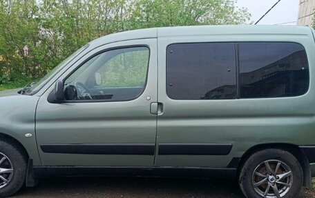 Peugeot Partner II рестайлинг 2, 2010 год, 520 000 рублей, 2 фотография
