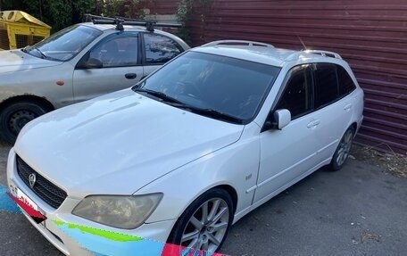 Toyota Altezza, 2002 год, 690 000 рублей, 3 фотография