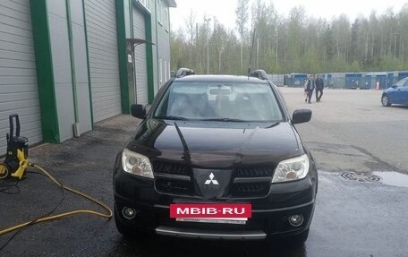 Mitsubishi Outlander III рестайлинг 3, 2007 год, 850 000 рублей, 2 фотография