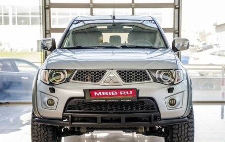Mitsubishi L200 IV рестайлинг, 2012 год, 1 698 000 рублей, 2 фотография