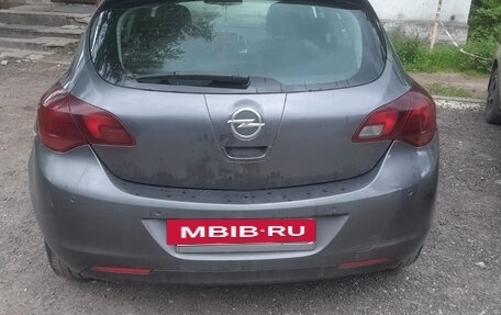 Opel Astra J, 2012 год, 501 611 рублей, 2 фотография
