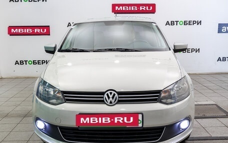 Volkswagen Polo VI (EU Market), 2013 год, 660 000 рублей, 2 фотография