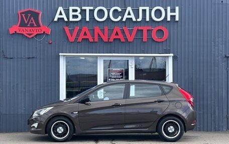 Hyundai Solaris II рестайлинг, 2015 год, 990 000 рублей, 5 фотография