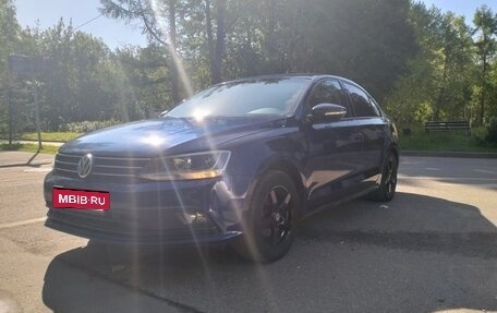 Volkswagen Jetta VI, 2015 год, 1 379 000 рублей, 1 фотография