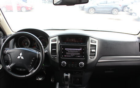 Mitsubishi Pajero IV, 2015 год, 1 790 000 рублей, 7 фотография