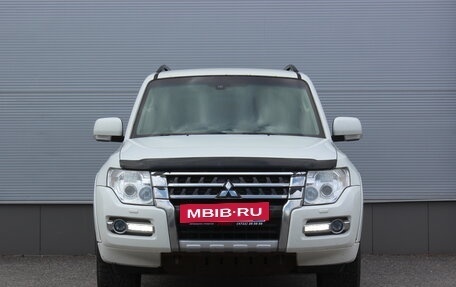 Mitsubishi Pajero IV, 2015 год, 1 790 000 рублей, 3 фотография