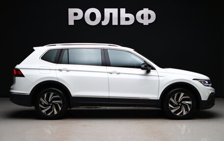 Volkswagen Tiguan II, 2024 год, 4 550 000 рублей, 6 фотография