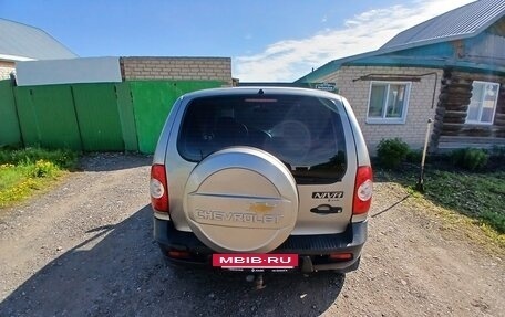 Chevrolet Niva I рестайлинг, 2011 год, 500 000 рублей, 3 фотография