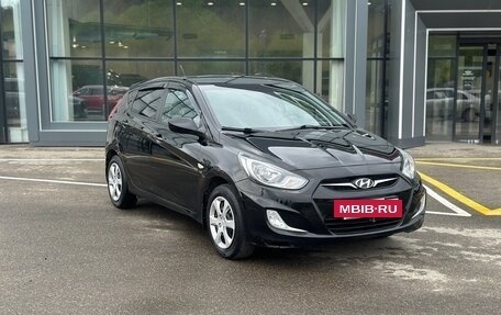 Hyundai Solaris II рестайлинг, 2013 год, 955 000 рублей, 3 фотография