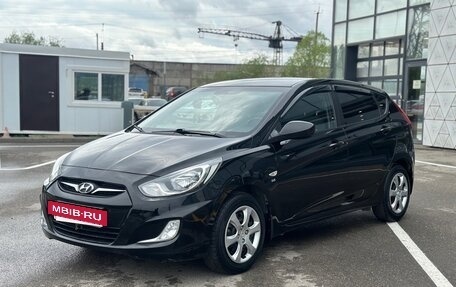Hyundai Solaris II рестайлинг, 2013 год, 955 000 рублей, 6 фотография