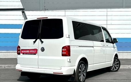 Volkswagen Caravelle T6 рестайлинг, 2016 год, 2 550 000 рублей, 5 фотография
