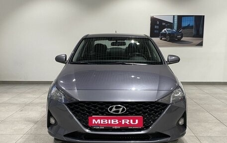 Hyundai Solaris II рестайлинг, 2021 год, 1 679 000 рублей, 2 фотография