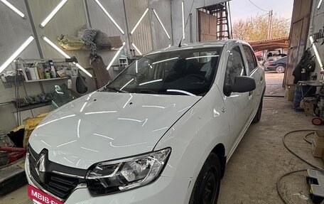 Renault Logan II, 2019 год, 540 000 рублей, 3 фотография